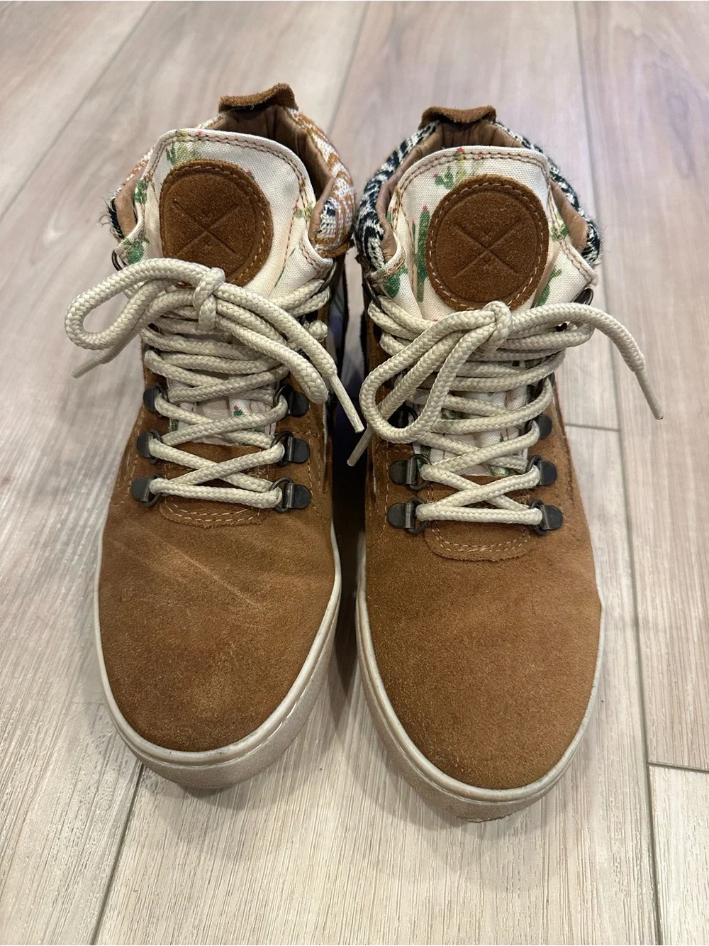 inkkas Brown Leather High-Top Sneaker with Cream & Black Woven Detail size 6W